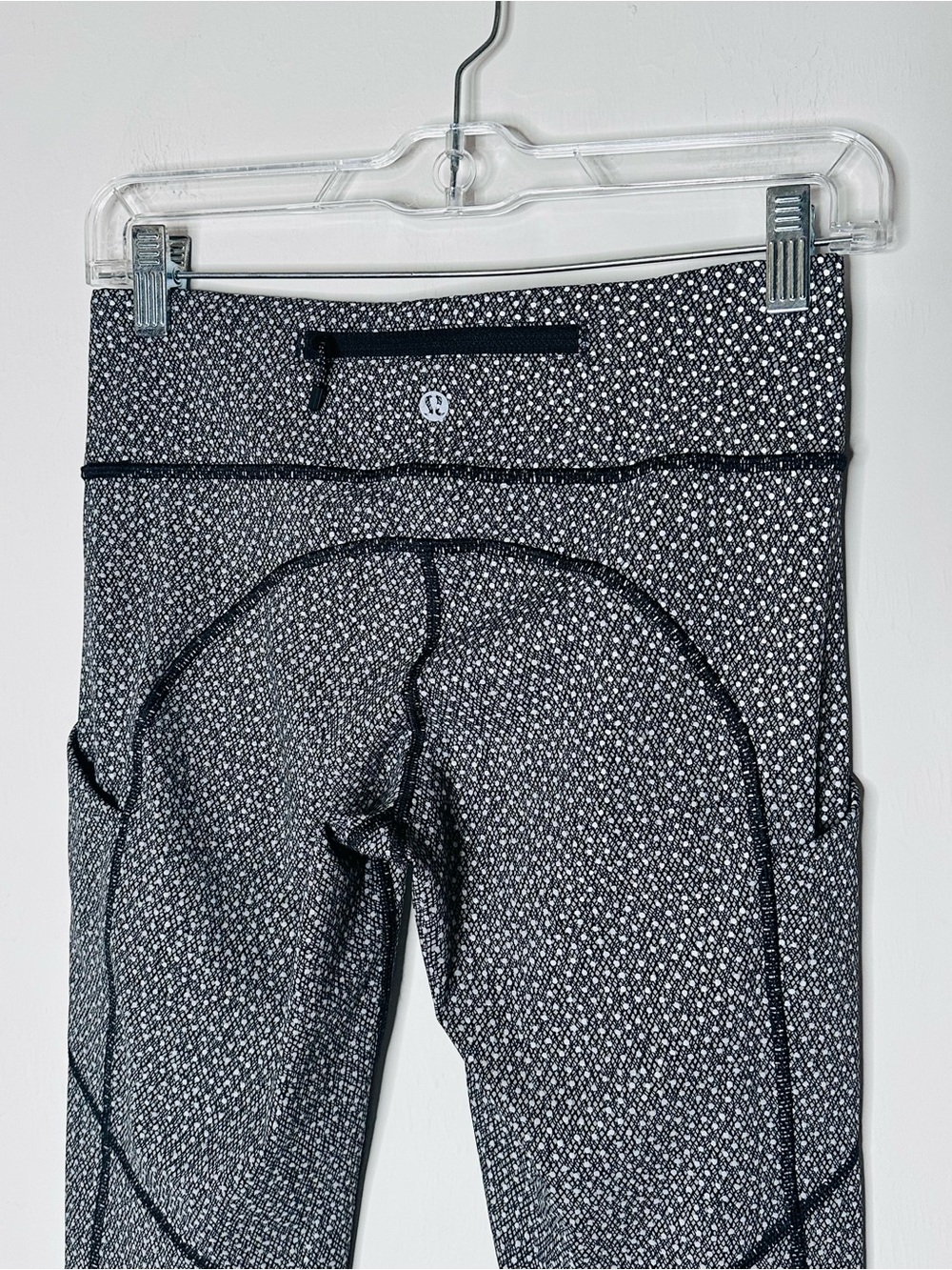 Lululemon Fast and Free Reflective 7/8 Tight Frozen Fizz White Black Size 4 - Picture 8 of 9